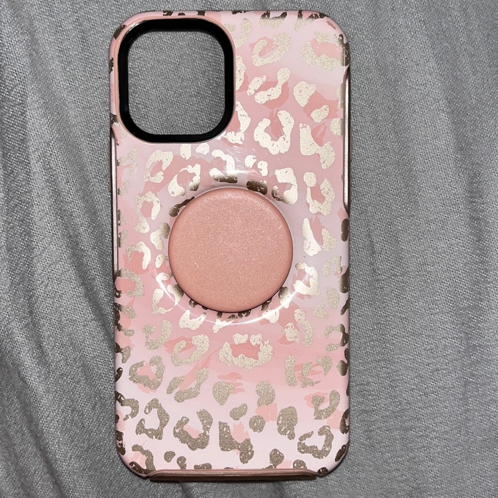 Leopard/Cheetah print OtterBox case